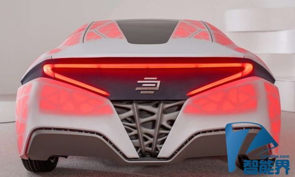 3D打印“光繭”概念車www.aax85.com智能界2.jpg
