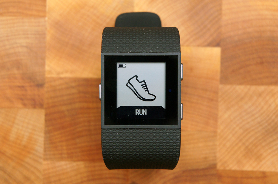 Fitbit Surge 和 Charge HR 可以自動識別并記錄不同的運動狀態了