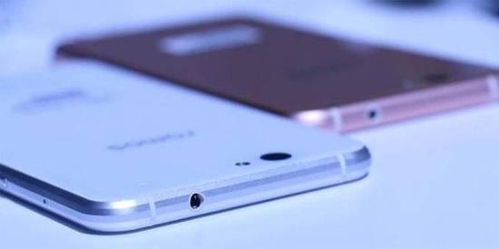 把手機植入人體怎么樣？ 可能2023年實現