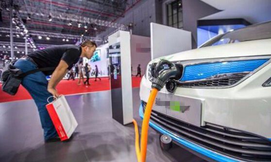 電動車騙補生意值幾十億 補貼不出特斯拉