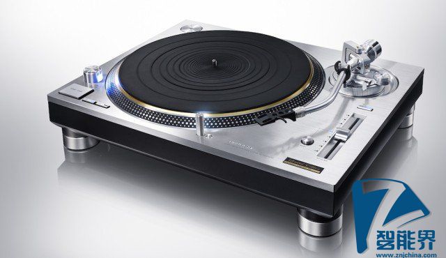 Technics 1200 黑膠唱機光榮重生，你會花 3 萬塊它嗎？
