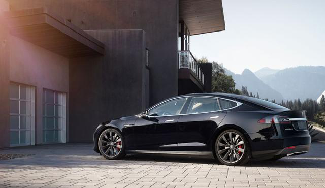 開發者借助Echo控制Model S 特斯拉快被玩壞