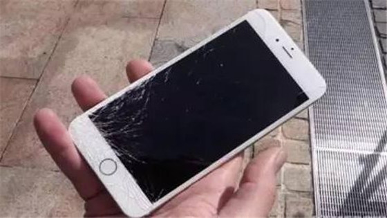 iPhone6s換屏后想要回壞屏？維修費6315元！