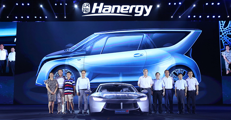 漢能發布全太陽能動力汽車，李河君自駕巡游全場
