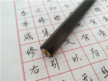 提筆不止為風雅，匠藝八方木筆書寫體驗