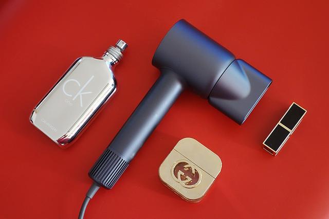 直白高速吹風機上手體驗，可媲美戴森？