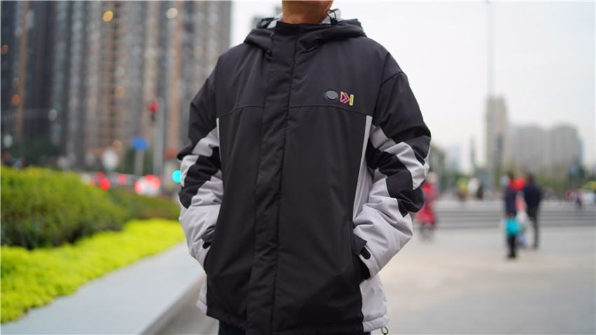 怕冷？羽絨服套臃腫？黑科技智能溫控電加熱，讓你無懼寒冷讓你無懼寒冷