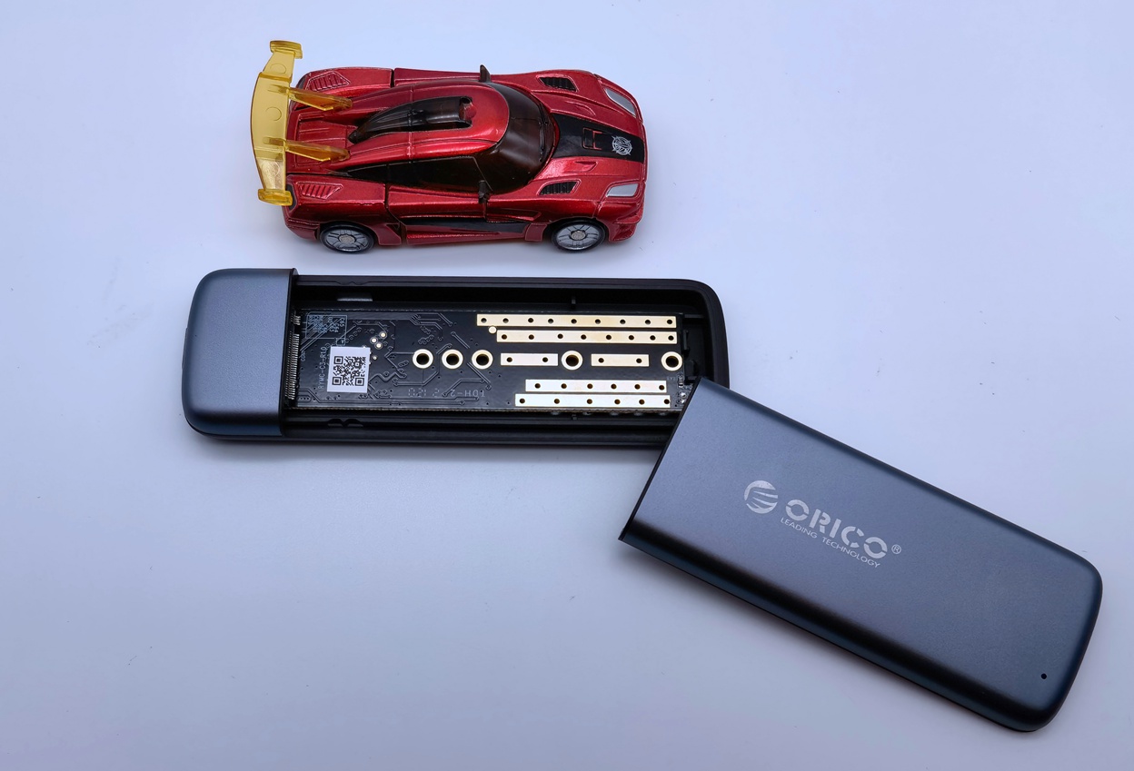 ORICO M.2固態硬盤盒：精致簡約、極速暢快