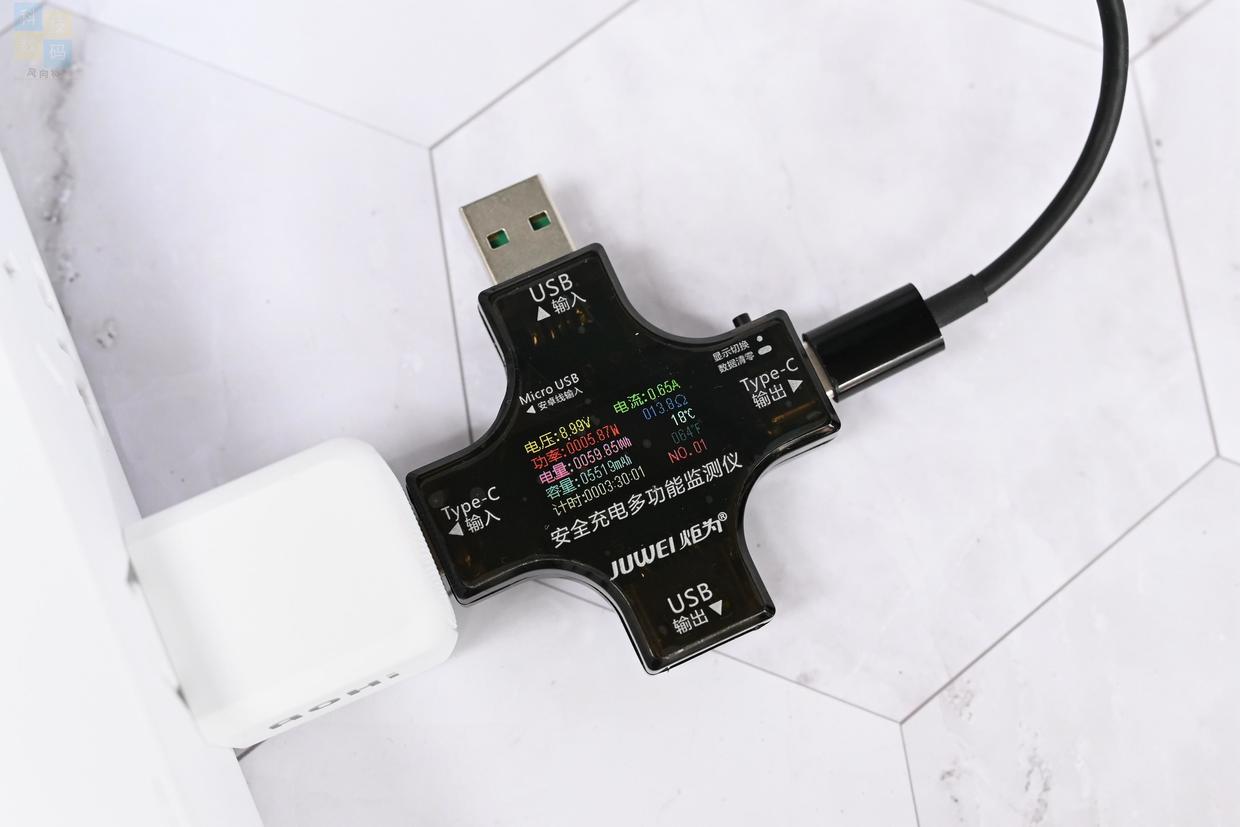 安全好用的手機充電器，體積小巧兼容性強，Aohi 20W快充體驗