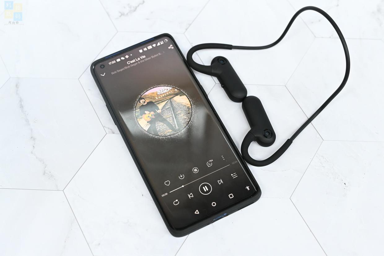 擺脫束縛，隨時暢聽好音樂，Dacom AirWings mp3體驗