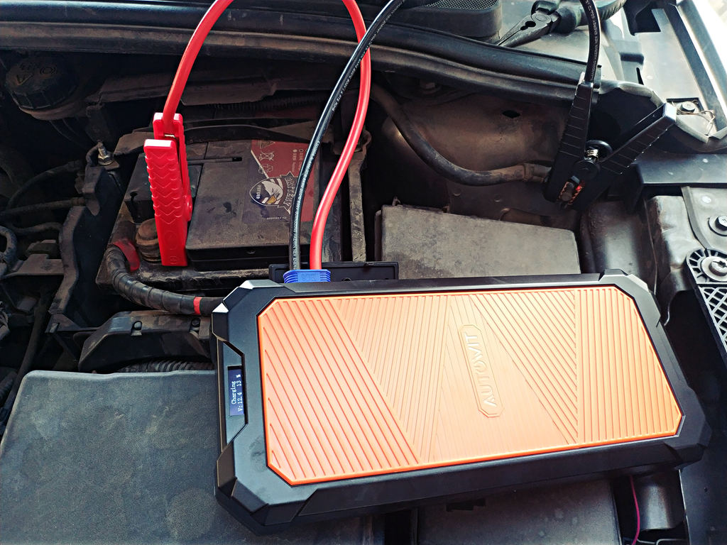 汽車救援隊用的autowit汽車應急電源，居然“沒電池”？