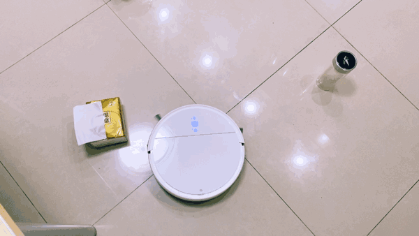 避障，重物改變方向，輕物會推著走