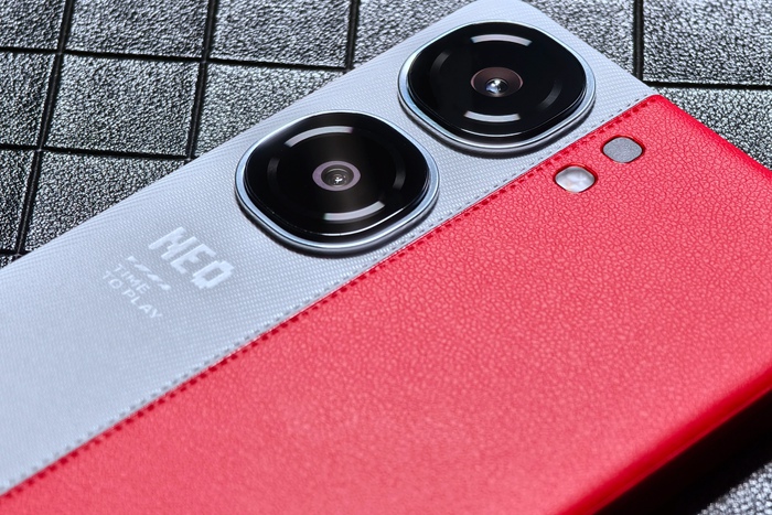 iQOO Neo9 Pro：新年換新機，喜氣洋洋過大年！
