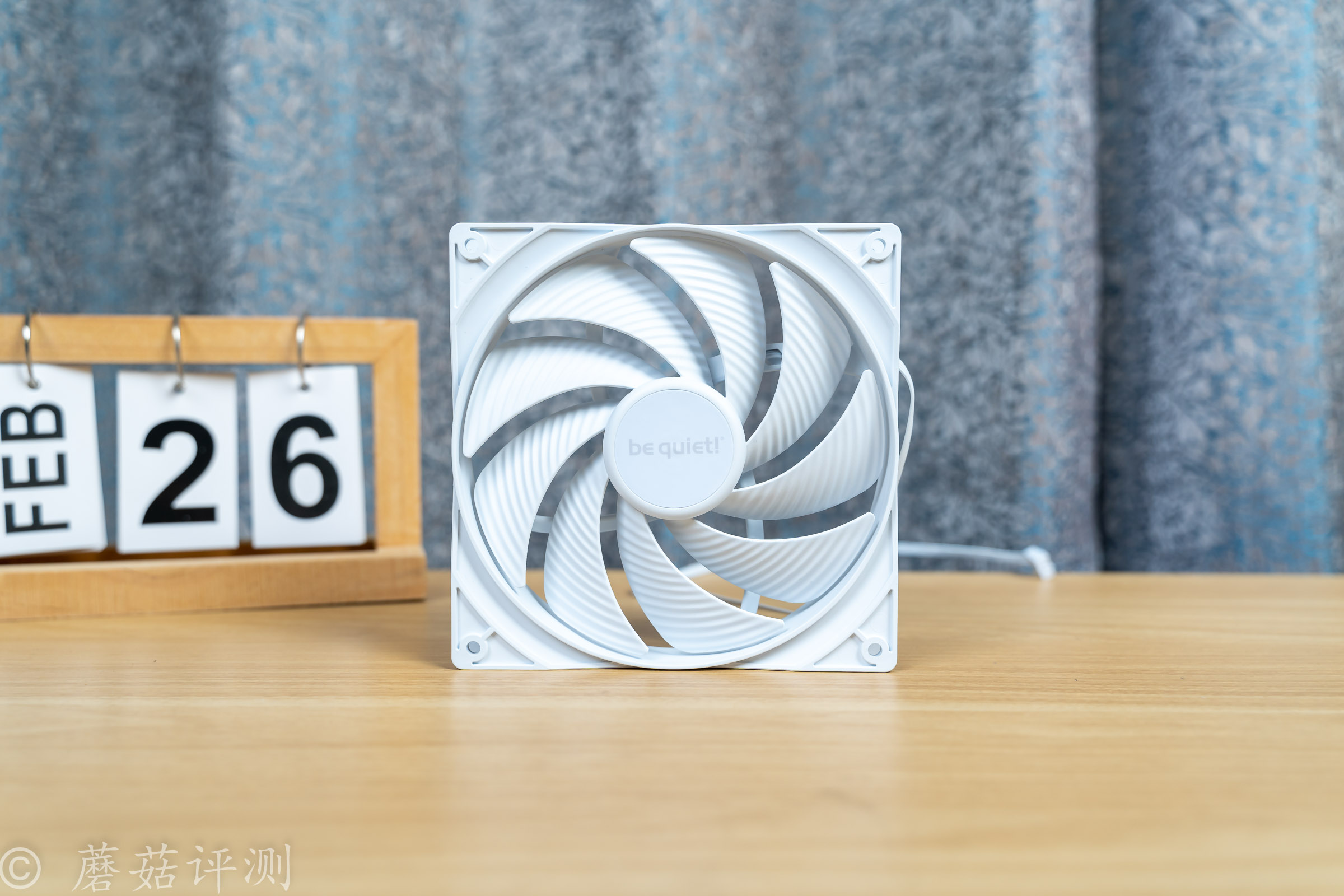 散熱效果更優秀，運行表現更安靜，德商德靜界PURE WINGS 3 140mm PWM白色高速版風扇 評測