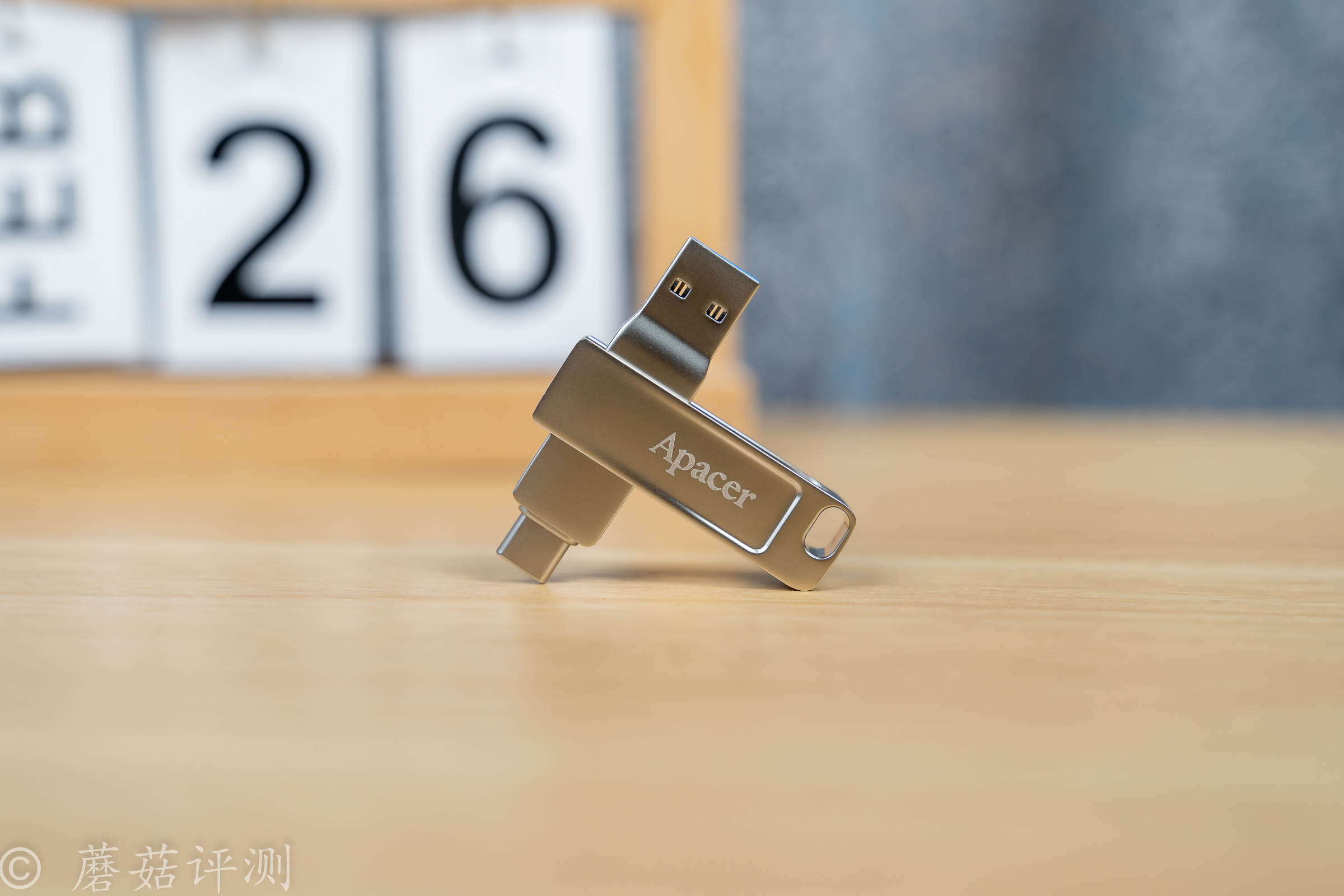 手機、PC都能用，精致、小巧不發熱，宇瞻AP301雙接口USB 3.2手機U盤 評測