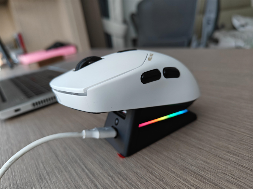 VT1 Pro MAX體驗評測：8K性能與萬金油舒適手感的完美結合